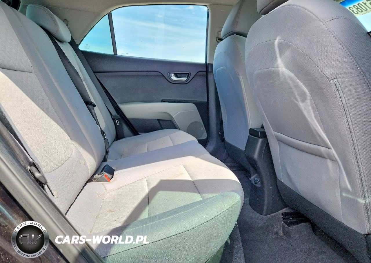 2018 Kia Rio 5-Door S VIN:3KPA25AB3JE089552 - 10