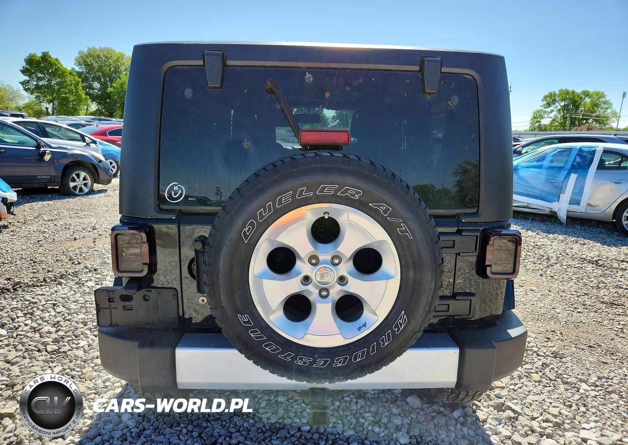 2015 Jeep Wrangler Sahara VIN:1C4GJWBG6FL773247 - 6
