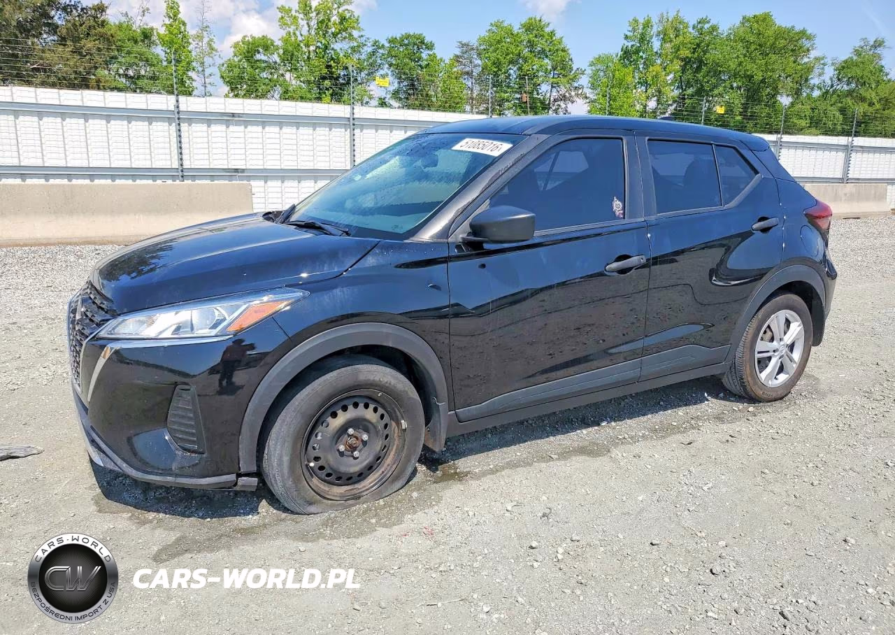 2023 Nissan Kicks S