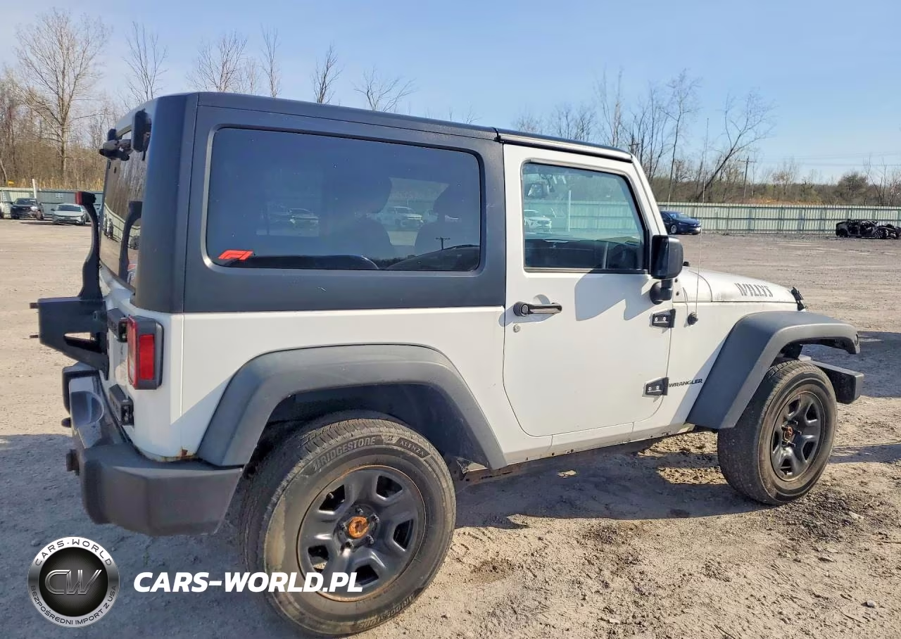 2015 Jeep Wrangler Sport VIN:1C4AJWAG0FL624548 - 3