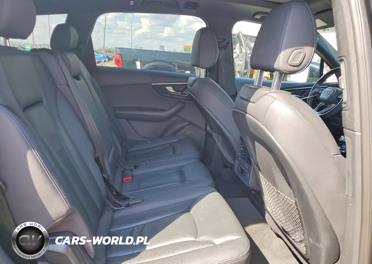 2022 Audi Q7 Premium VIN:WA1AXBF77ND002452 - 11