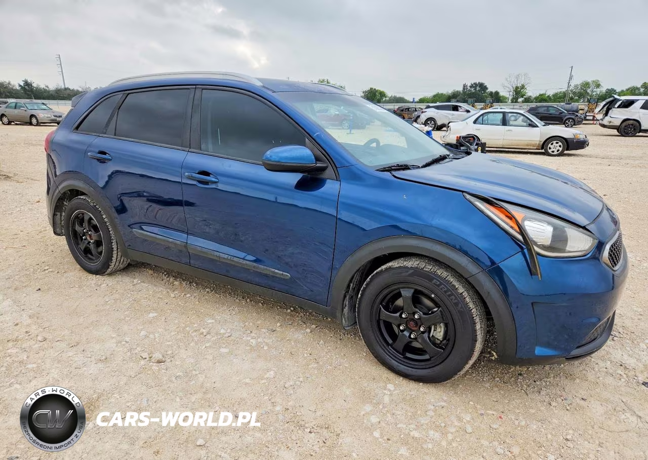 2017 Kia Niro Lx VIN:KNDCB3LC6H5047076 - 4