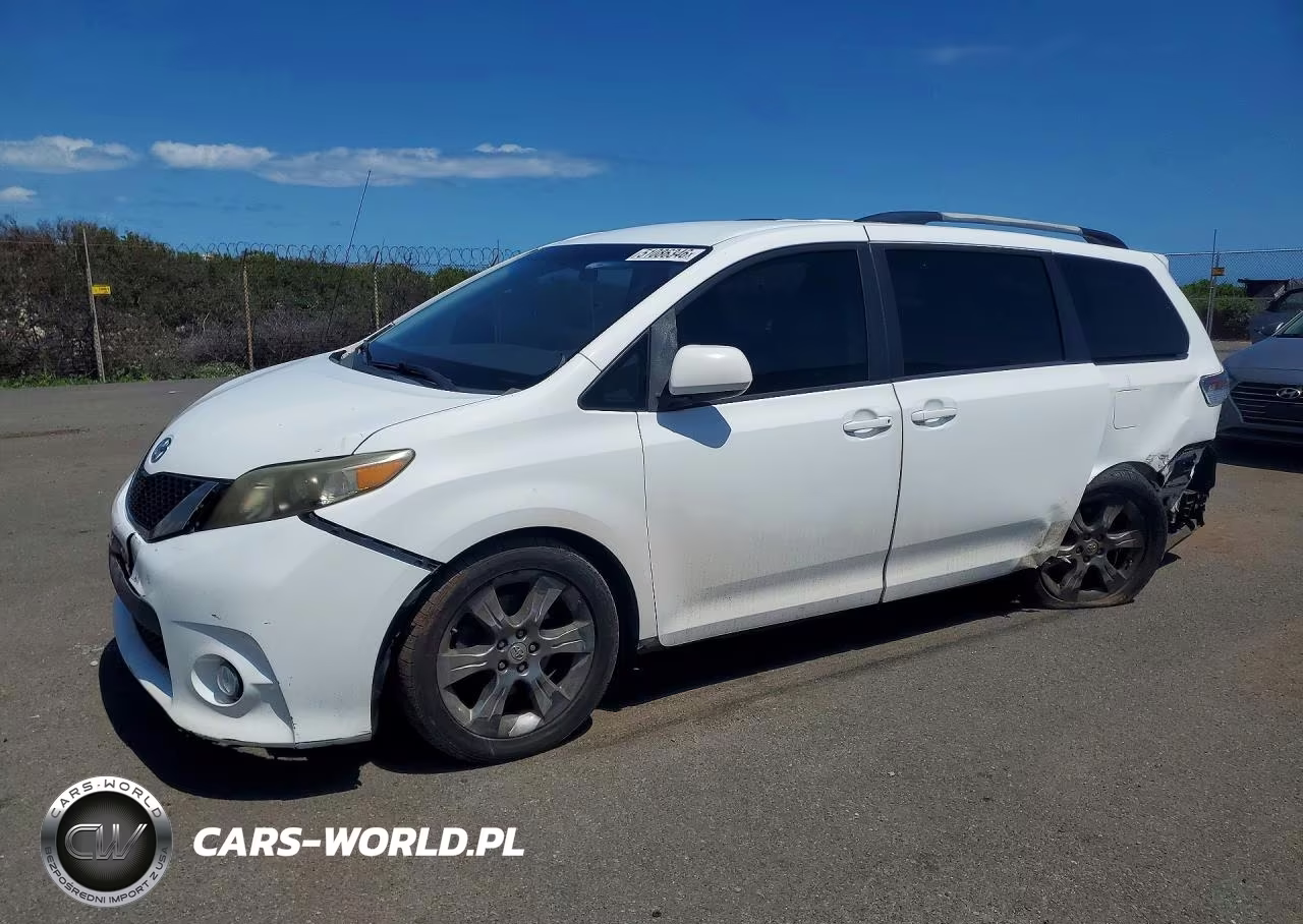 2011 Toyota Sienna Sport