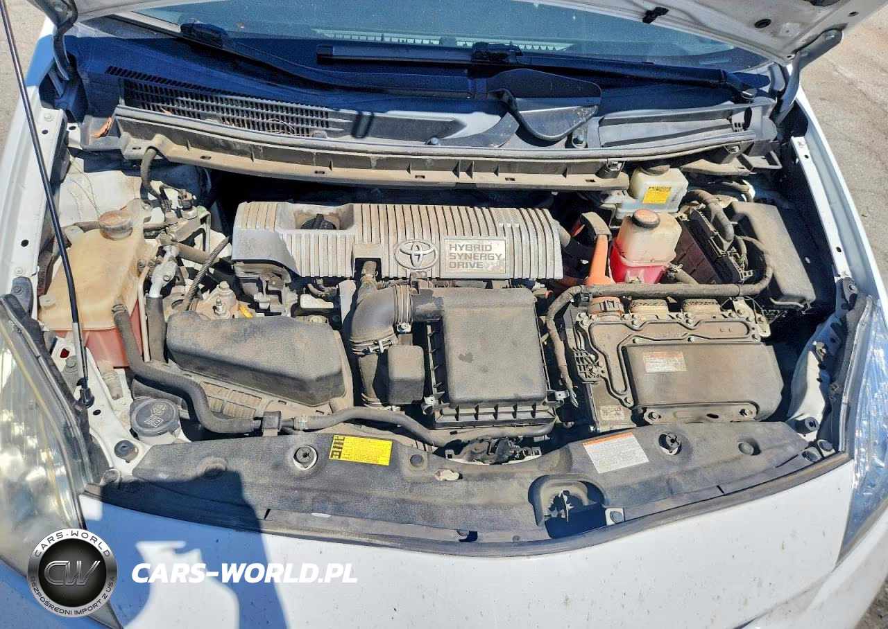 2015 Toyota Prius Two VIN:JTDKN3DU6F1911347 - 11