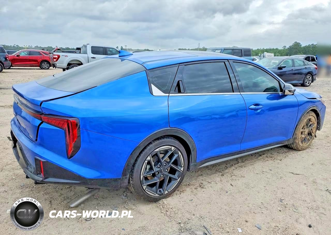 2025 Kia K4 Gt Line VIN:3KPFW4DE5SE130985 - 3