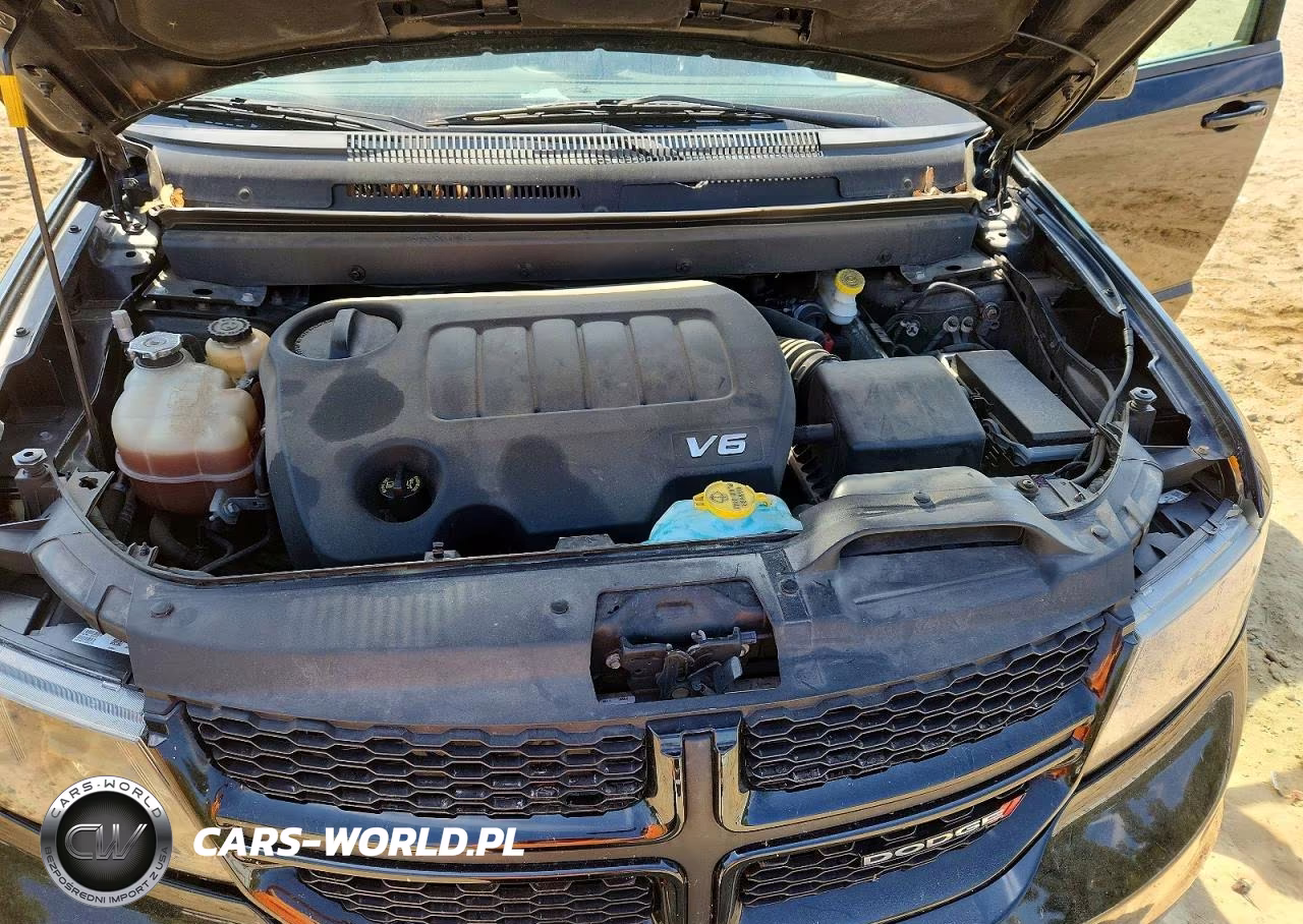 2018 Dodge Journey Crossroad VIN:3C4PDDGG9JT386970 - 12