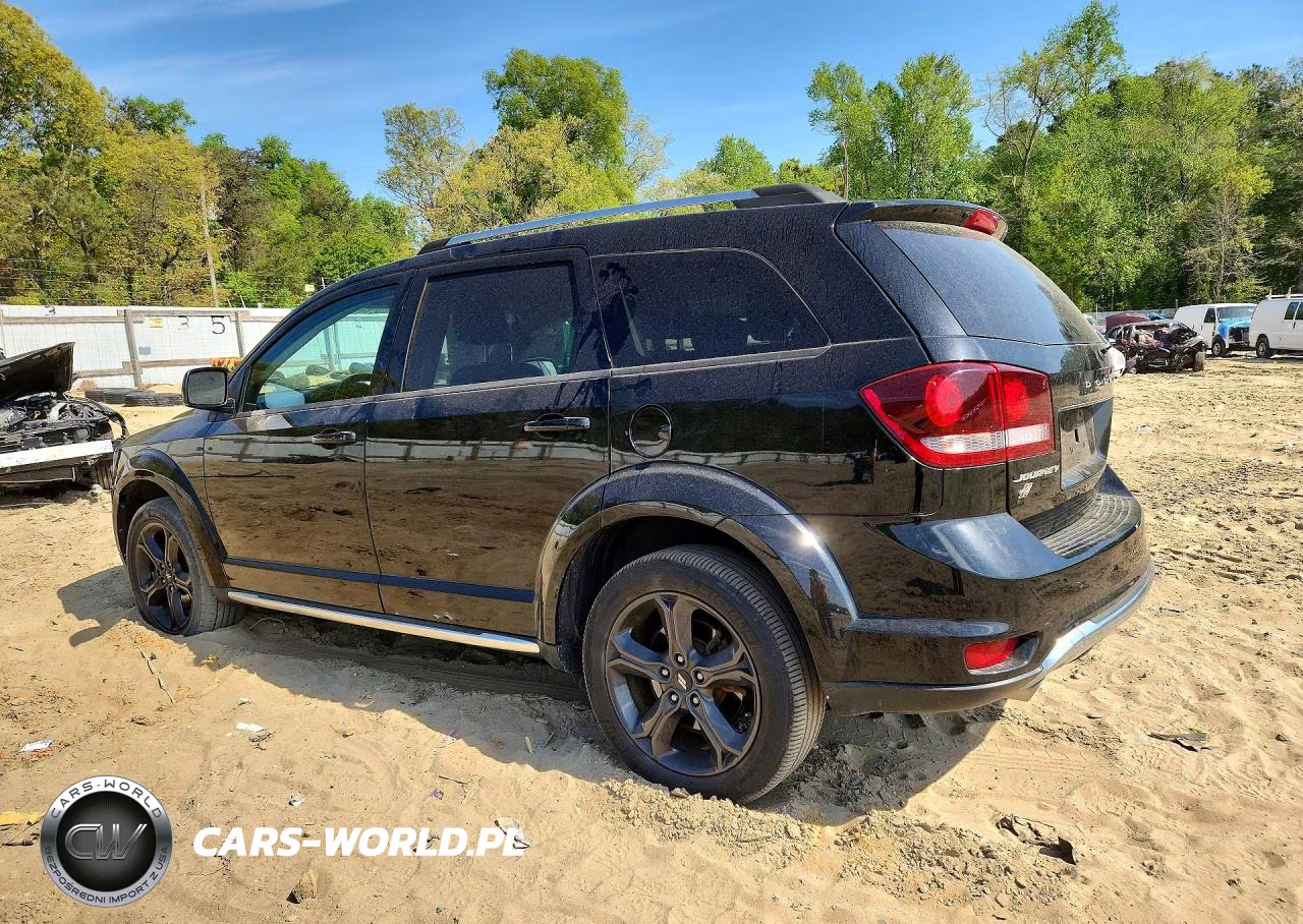 2018 Dodge Journey Crossroad VIN:3C4PDDGG9JT386970 - 2