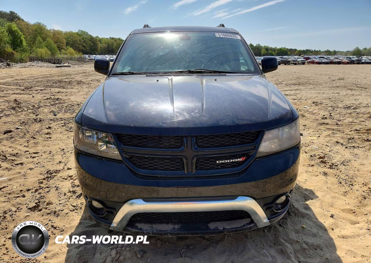 2018 Dodge Journey Crossroad VIN:3C4PDDGG9JT386970 - 5