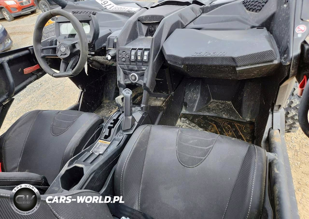 2025 Can-Am Maverick X3 Utility Vehicle VIN:3JBVNAV46SE000364 - 5