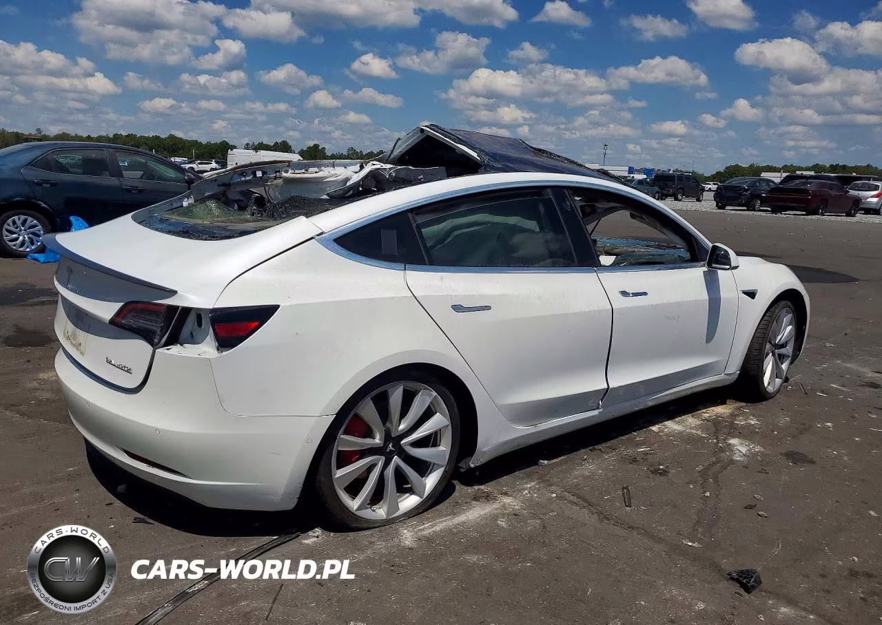 2018 Tesla Model 3 VIN:5YJ3E1EB8JF106522 - 3
