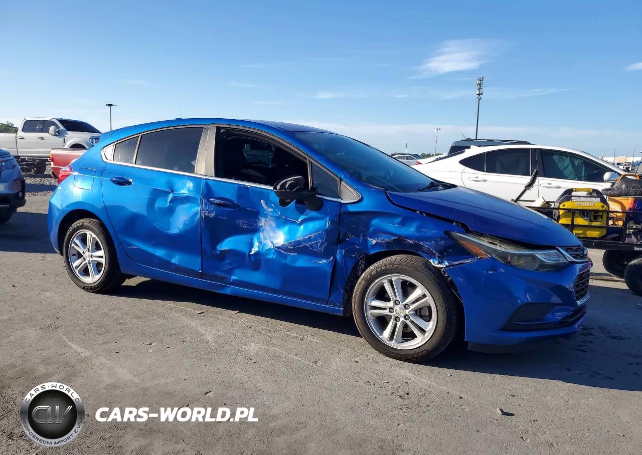 2018 Chevrolet Cruze Lt VIN:3G1BE6SM4JS587500 - 4