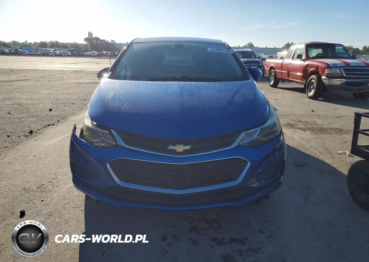 2018 Chevrolet Cruze Lt VIN:3G1BE6SM4JS587500 - 5