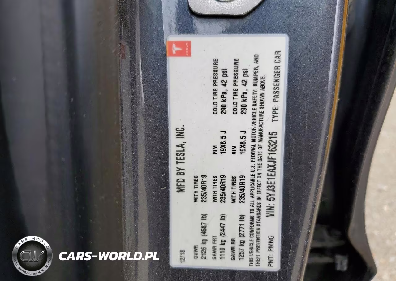 2018 Tesla Model 3 VIN:5YJ3E1EAXJF163215 - 12