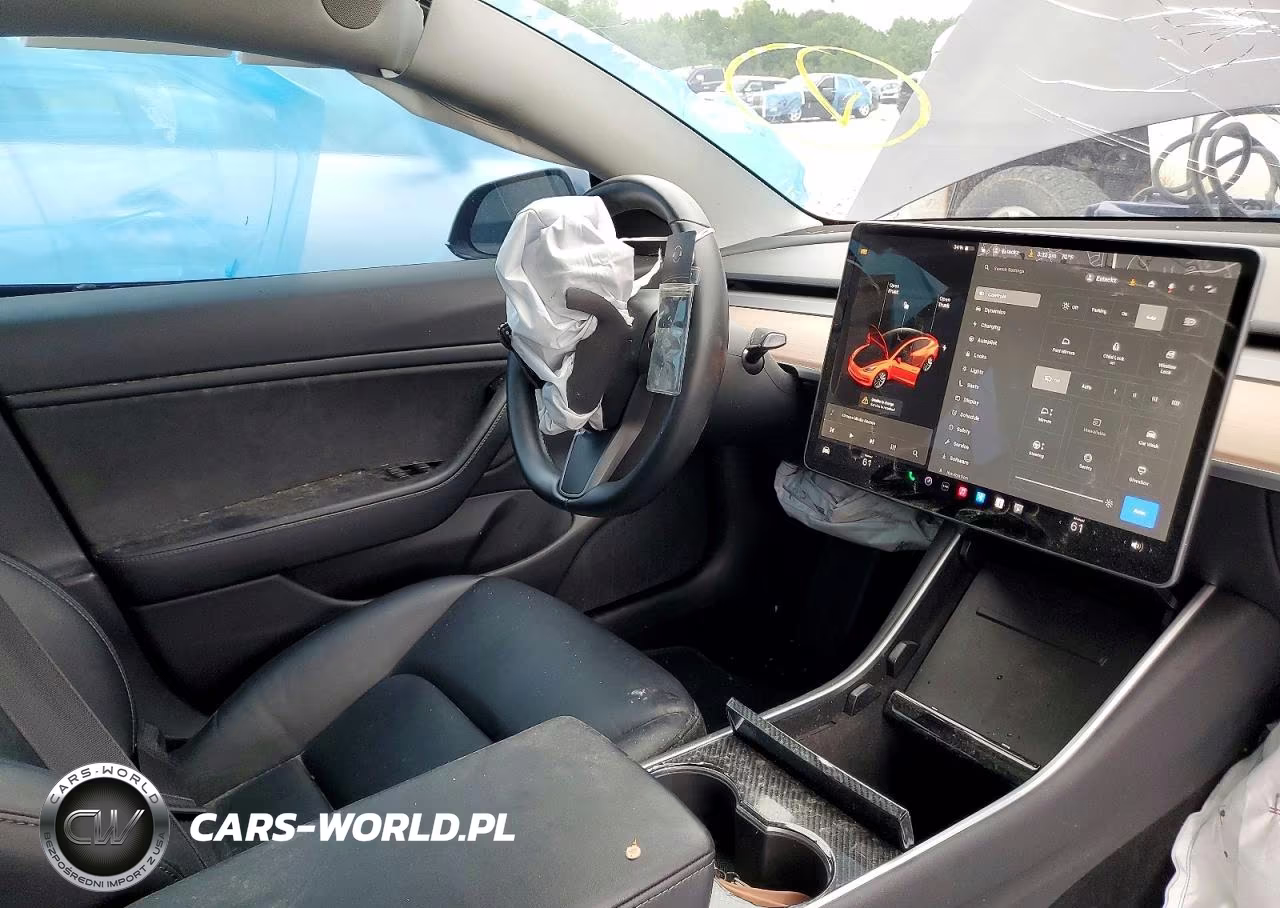 2018 Tesla Model 3 VIN:5YJ3E1EAXJF163215 - 7