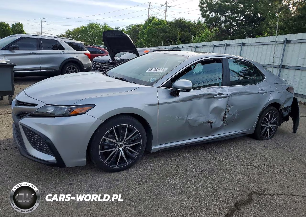 2022 Toyota Camry Se