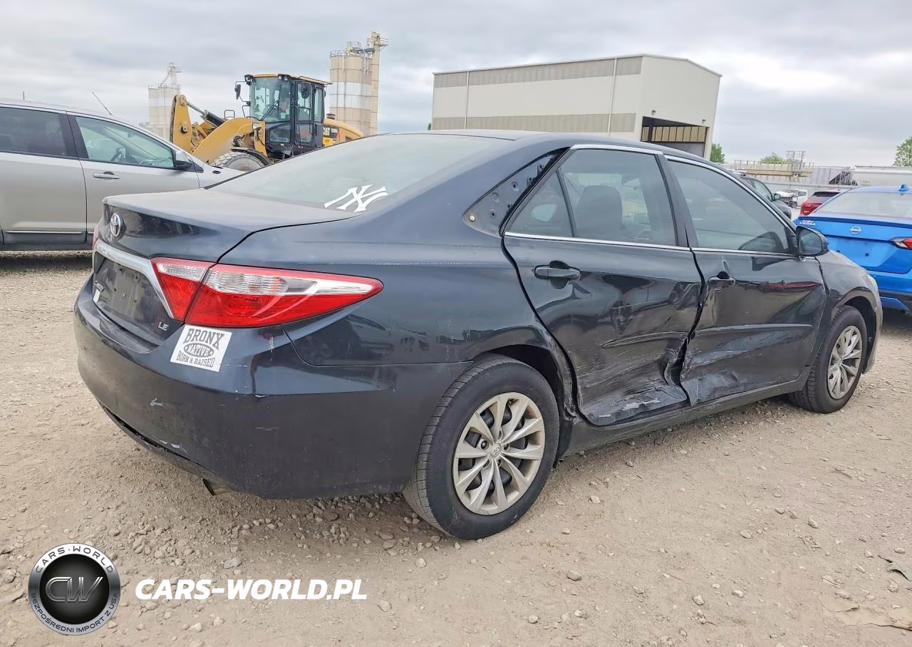 2015 Toyota Camry Le VIN:4T4BF1FK1FR472474 - 3