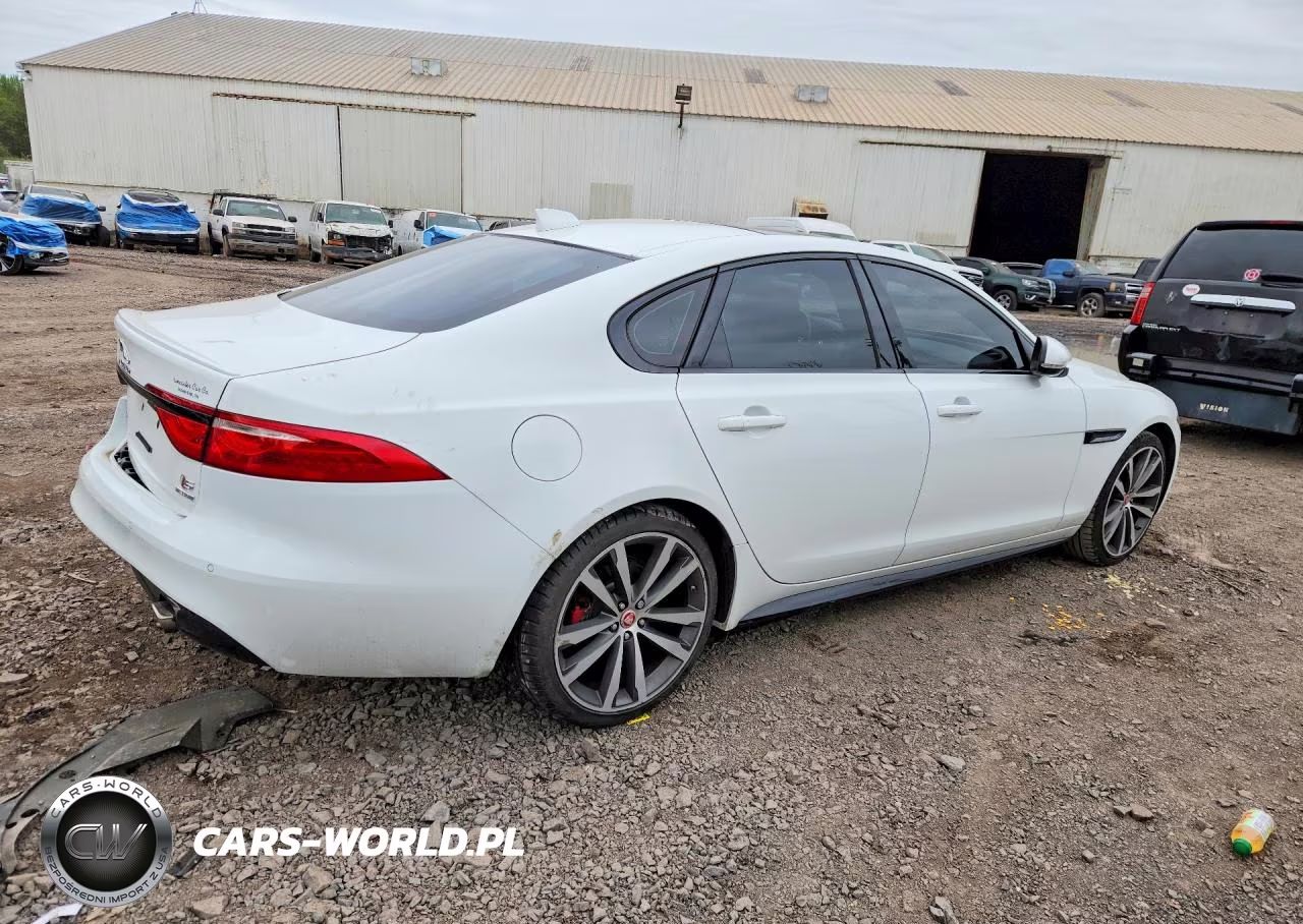 2017 Jaguar Xf S VIN:SAJBM4BV4HCY49122 - 3