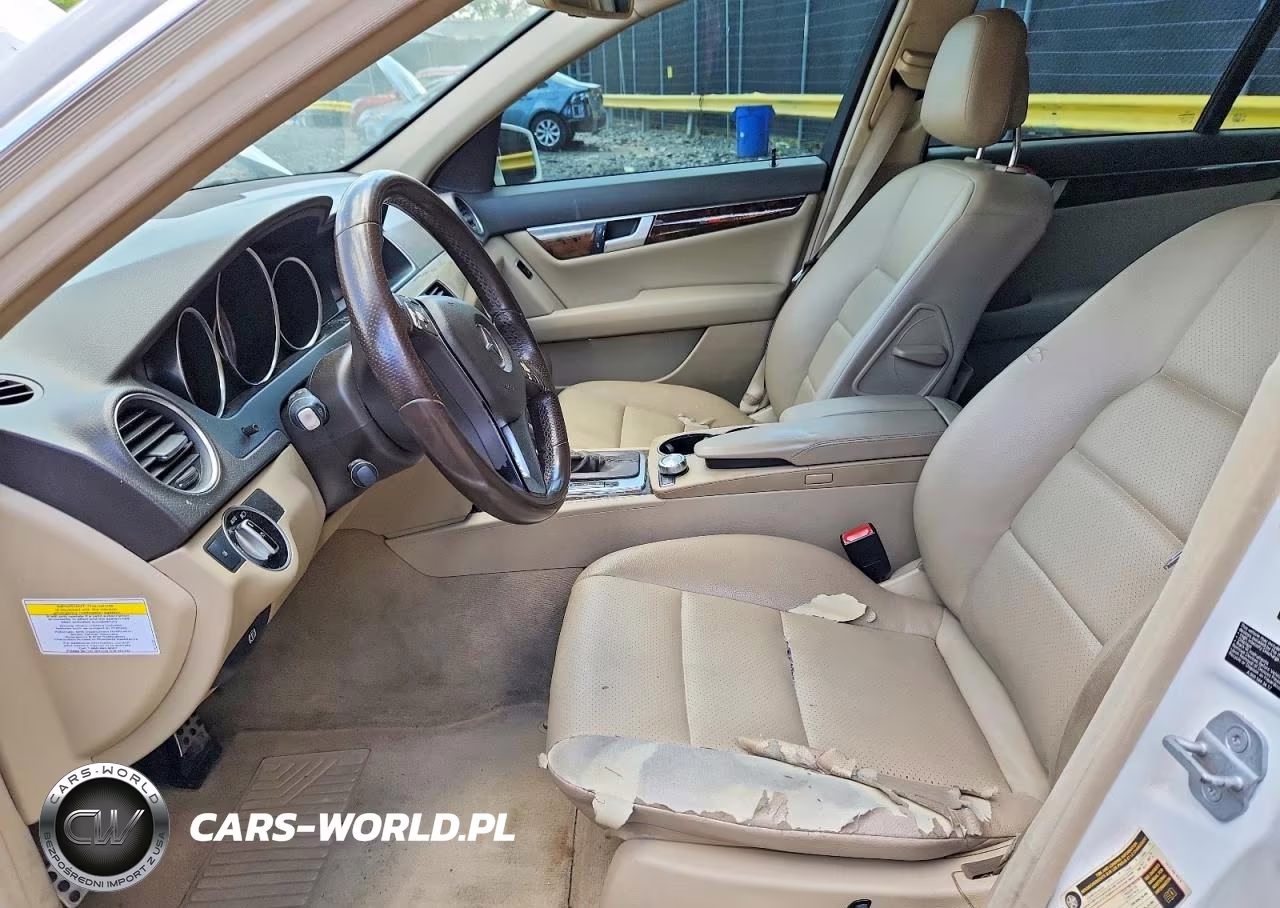 2013 Mercedes-Benz C 250 VIN:WDDGF4HB7DR280825 - 7
