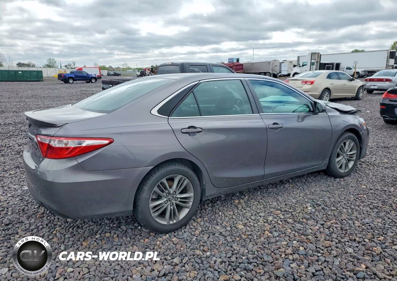 2016 Toyota Camry Se VIN:4T1BF1FK0GU506268 - 3