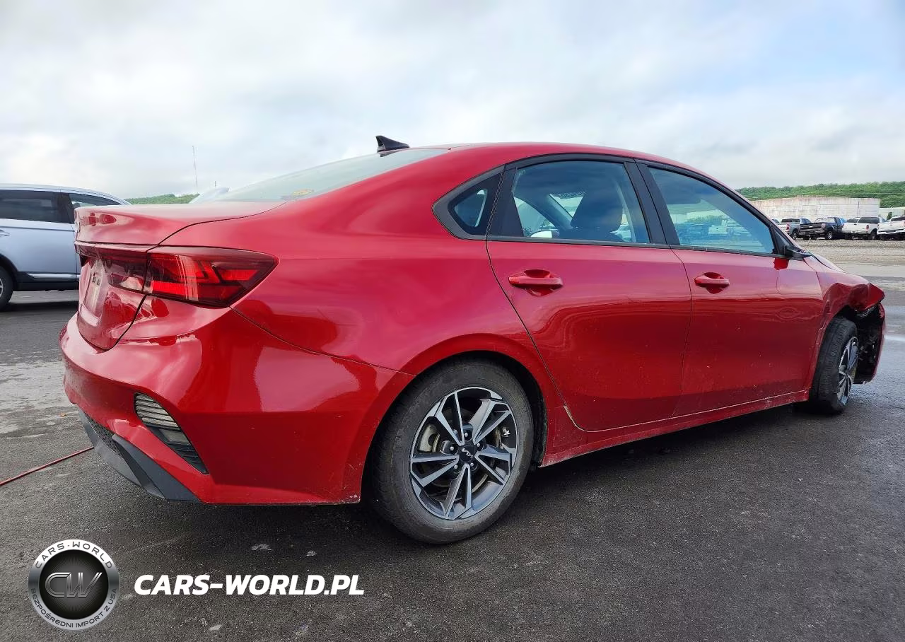 2022 Kia Forte Lxs VIN:3KPF24AD5NE478832 - 3
