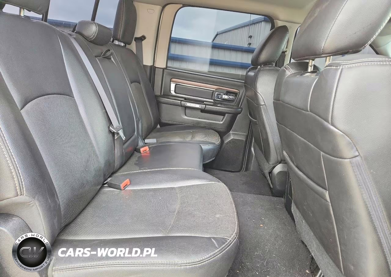2016 Ram 1500 Laramie VIN:1C6RR7NTXGS314754 - 10