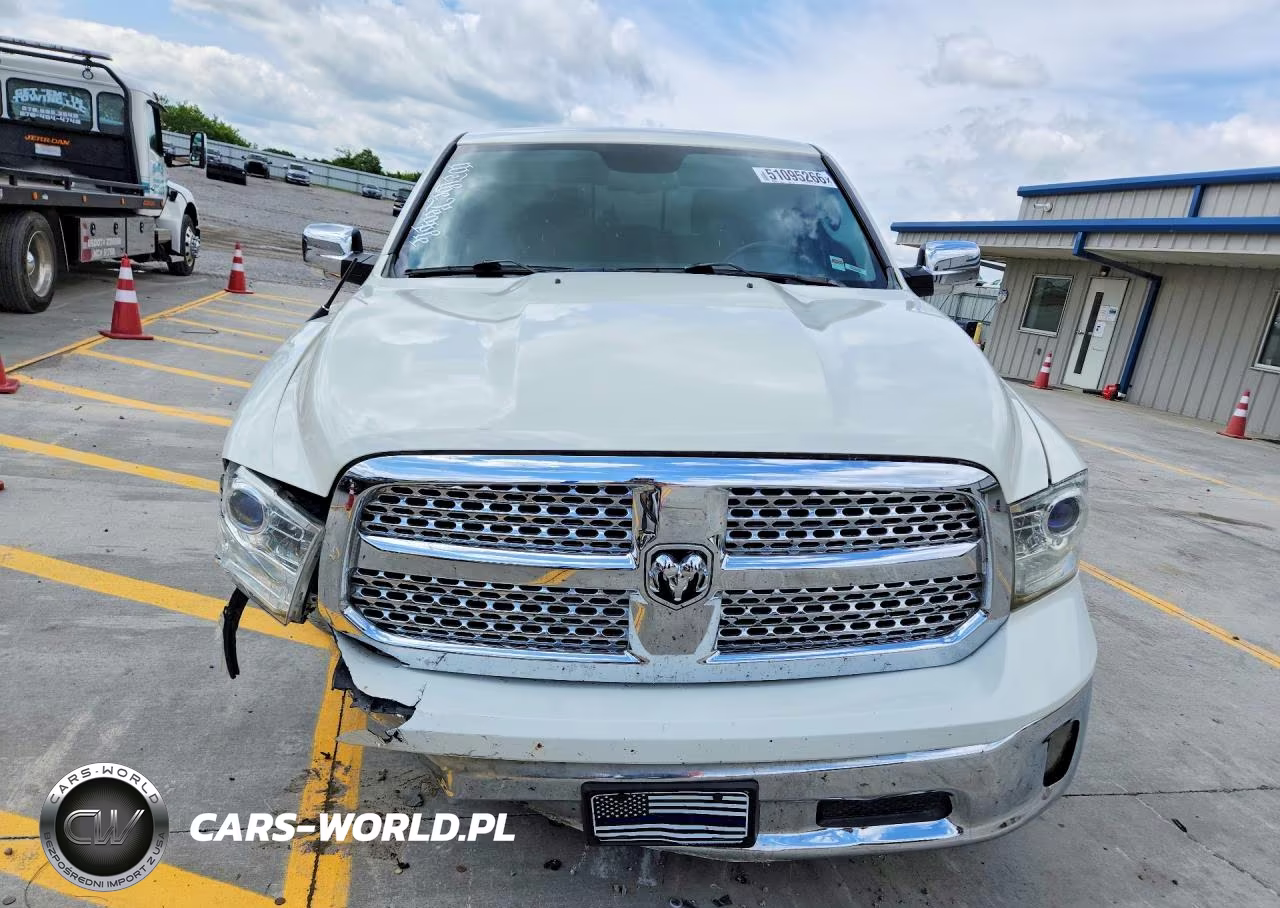 2016 Ram 1500 Laramie VIN:1C6RR7NTXGS314754 - 5