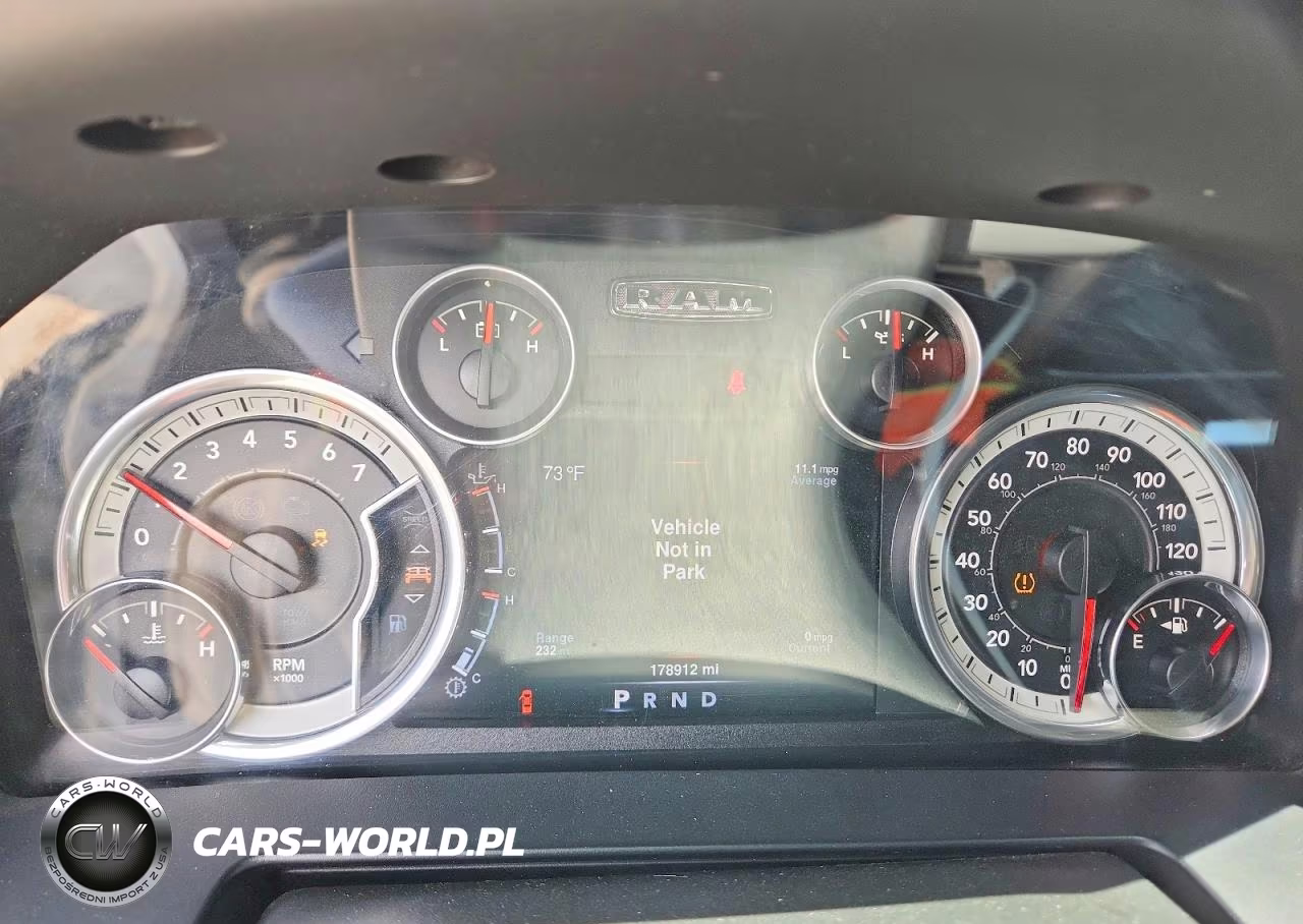 2016 Ram 1500 Laramie VIN:1C6RR7NTXGS314754 - 9