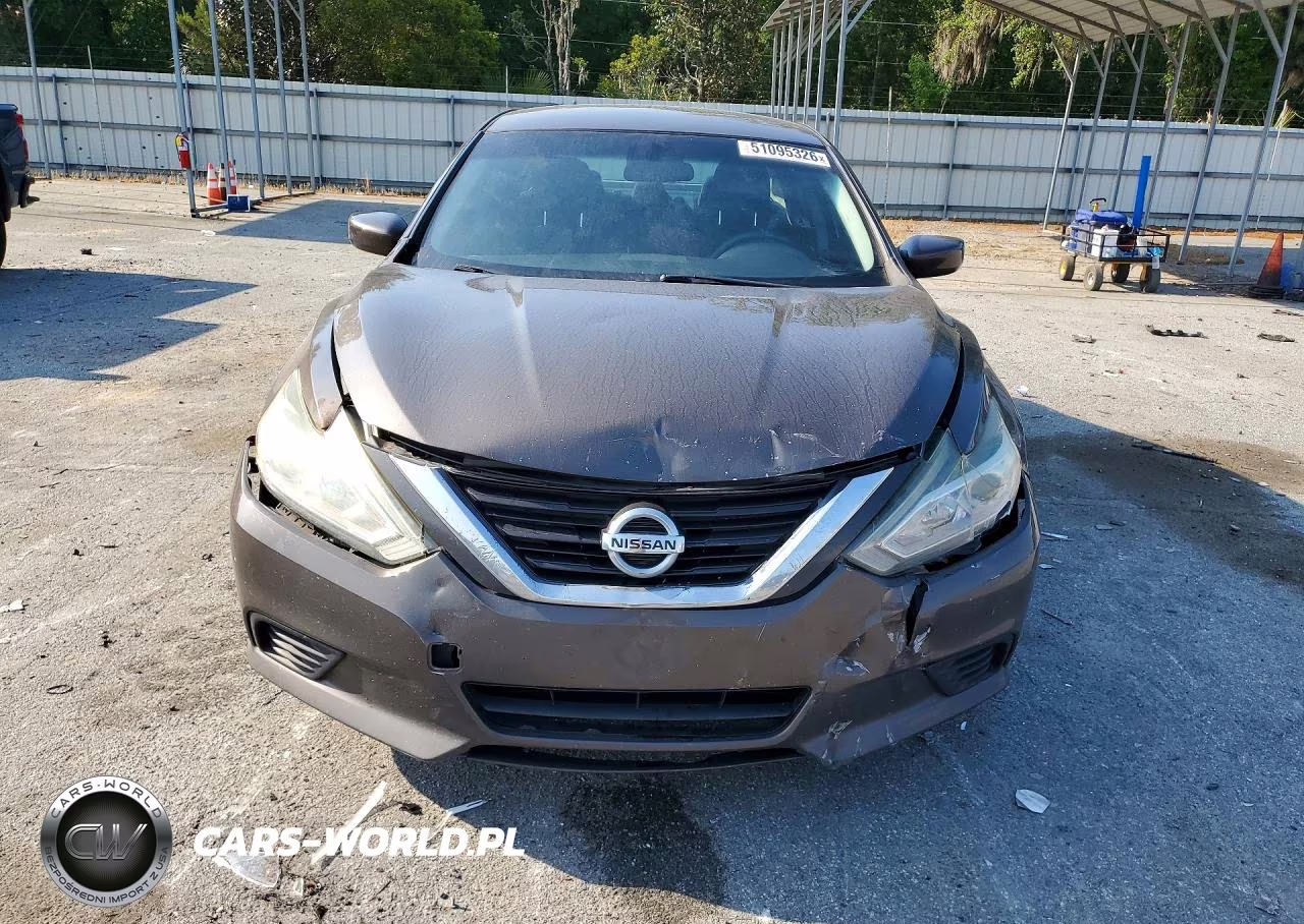 2017 Nissan Altima 2.5 S VIN:1N4AL3AP0HN308489 - 5