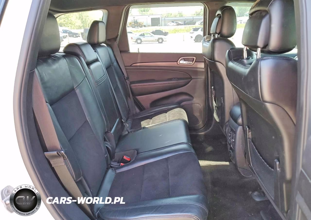 2015 Jeep Grand Cherokee Laredo VIN:1C4RJFAG1FC747925 - 11