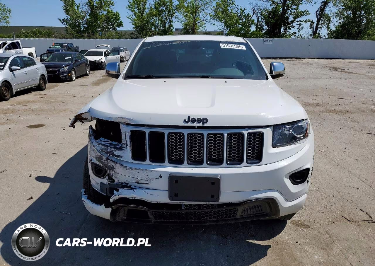 2015 Jeep Grand Cherokee Laredo VIN:1C4RJFAG1FC747925 - 5