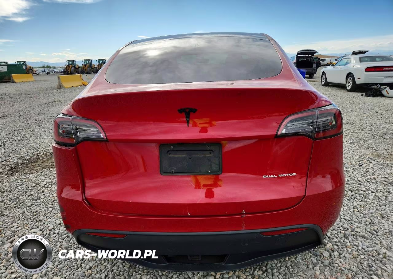 2021 Tesla Model Y VIN:5YJYGDEE7MF265340 - 6