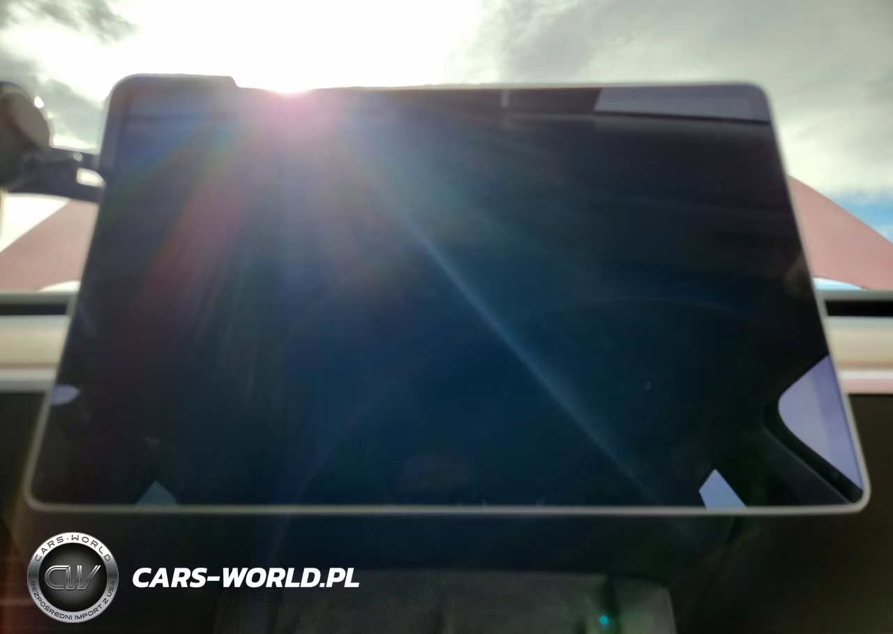 2021 Tesla Model Y VIN:5YJYGDEE7MF265340 - 9