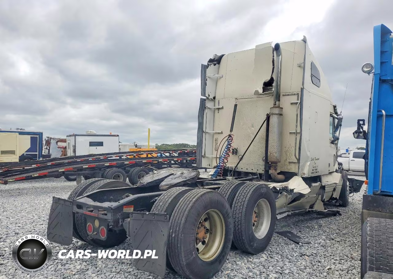 2007 Freightliner Columbia 120 Semi Truck VIN:1FUJA6CK27LW28001 - 4