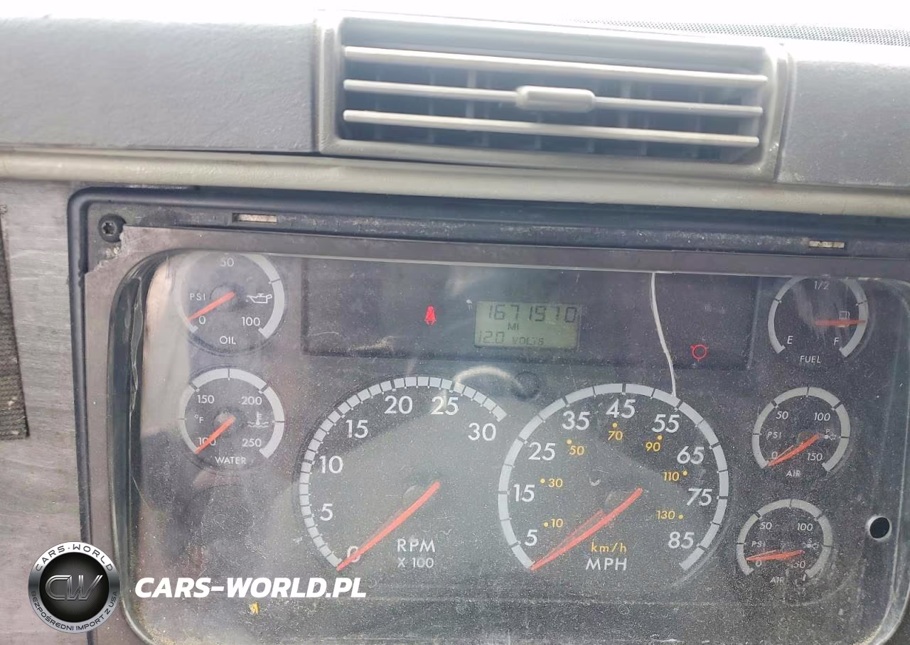 2007 Freightliner Columbia 120 Semi Truck VIN:1FUJA6CK27LW28001 - 8