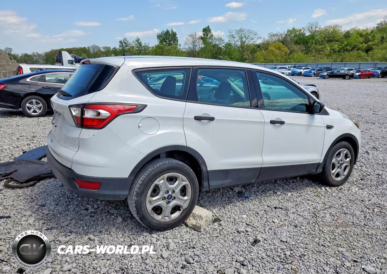 2018 Ford Escape S VIN:1FMCU0F71JUA17322 - 3