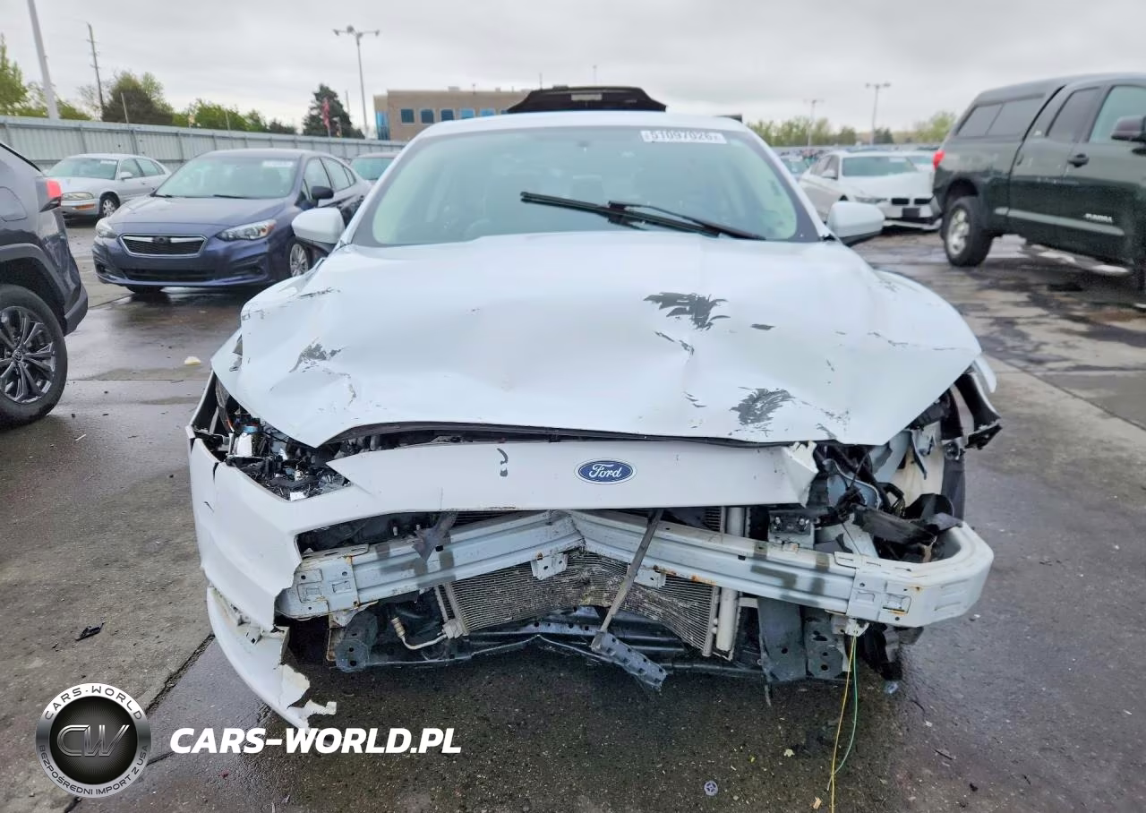 2017 Ford Fusion S VIN:3FA6P0G70HR358239 - 5
