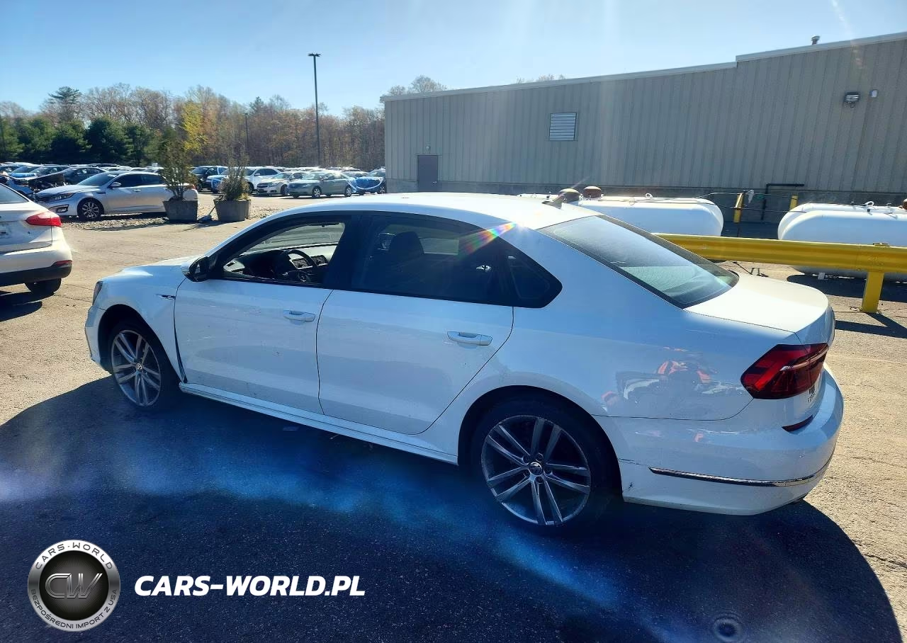 2018 Volkswagen Passat S VIN:1VWAA7A31JC032312 - 2