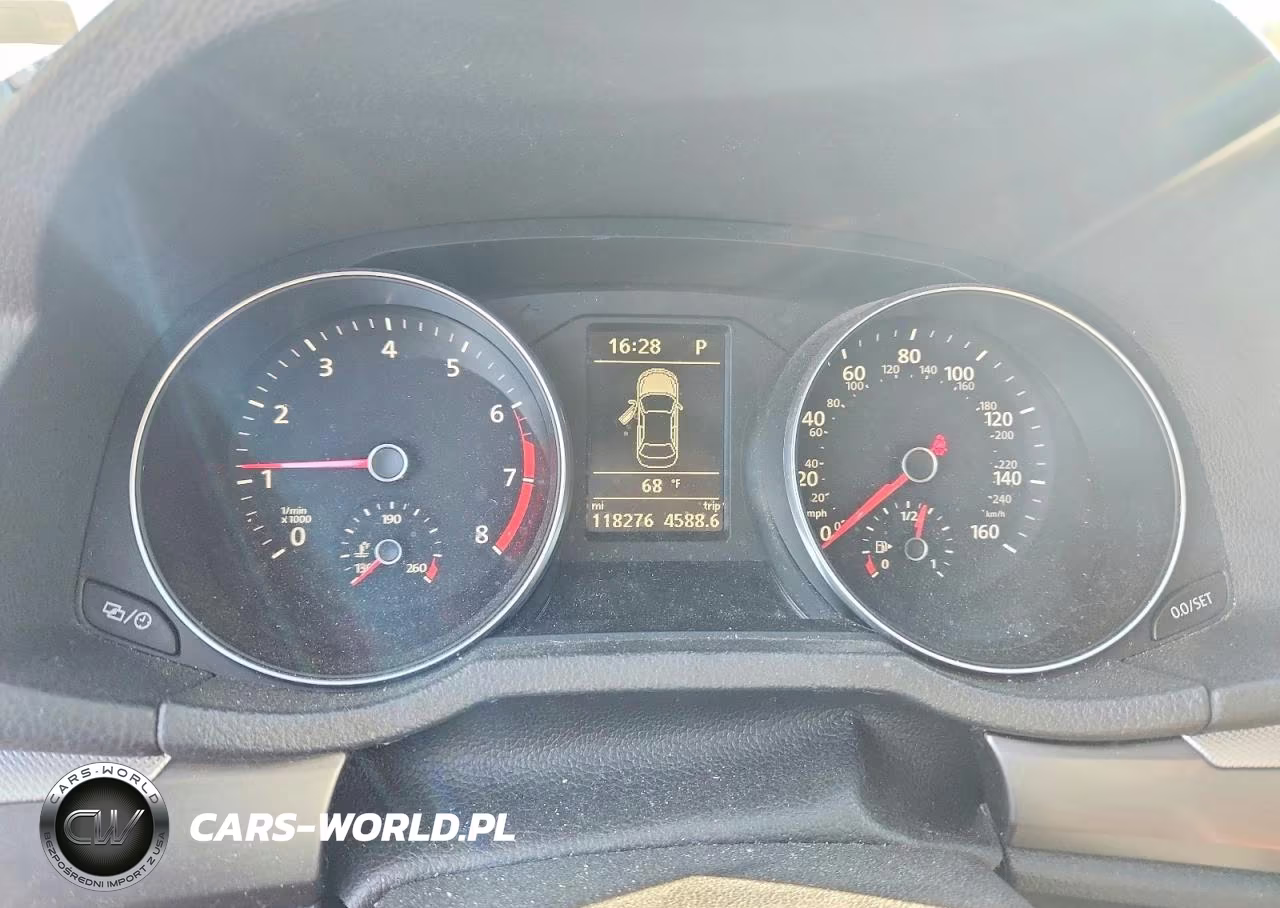 2018 Volkswagen Passat S VIN:1VWAA7A31JC032312 - 9