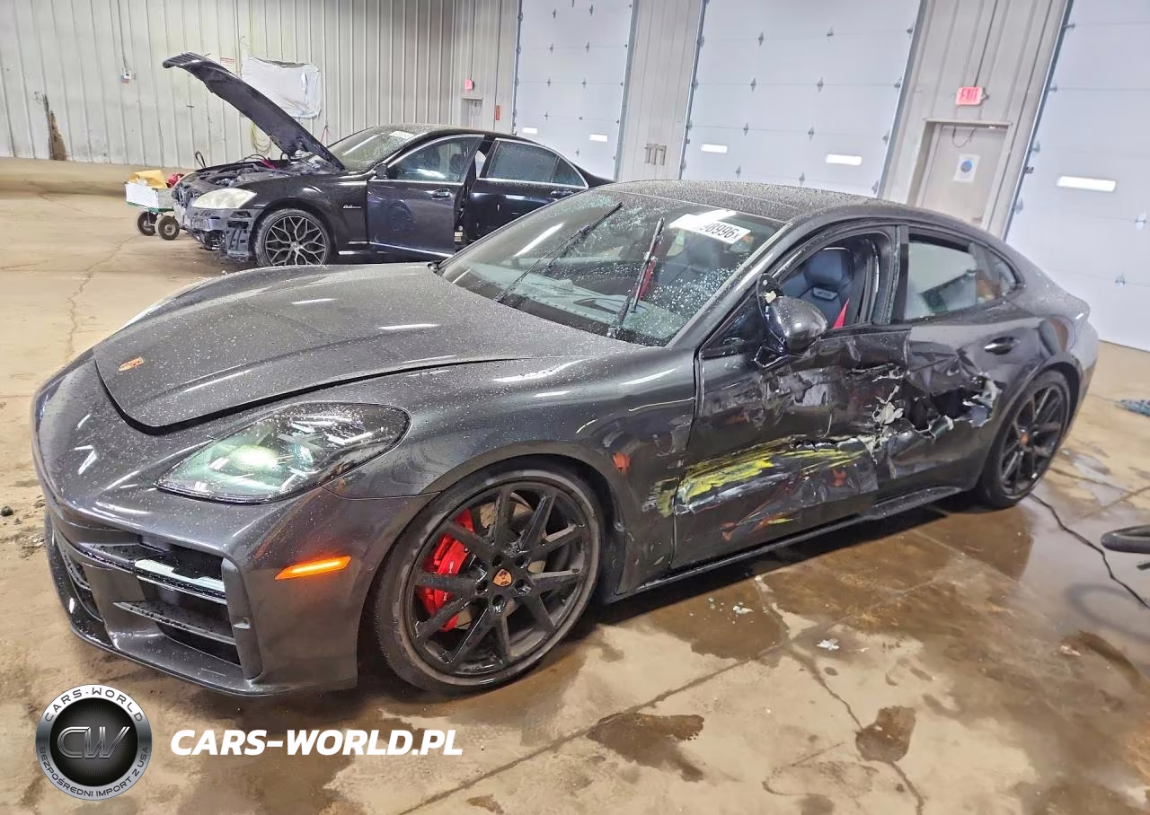 2026 Porsche Panamera Gts