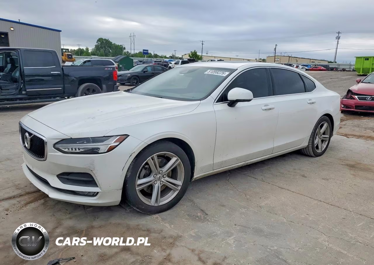 2018 Volvo S90 T5 Momentum