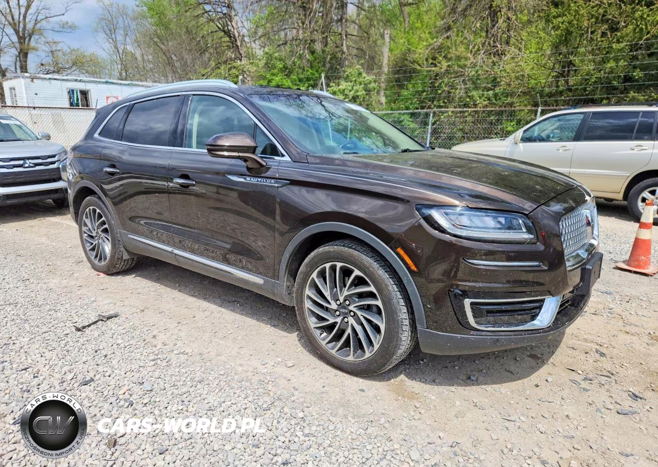 2020 Lincoln Nautilus Reserve VIN:2LMPJ8KP8LBL15491 - 4