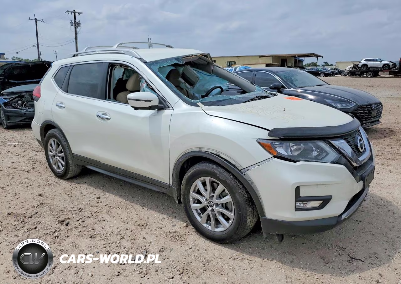 2017 Nissan Rogue S VIN:5N1AT2MM1HC776468 - 4