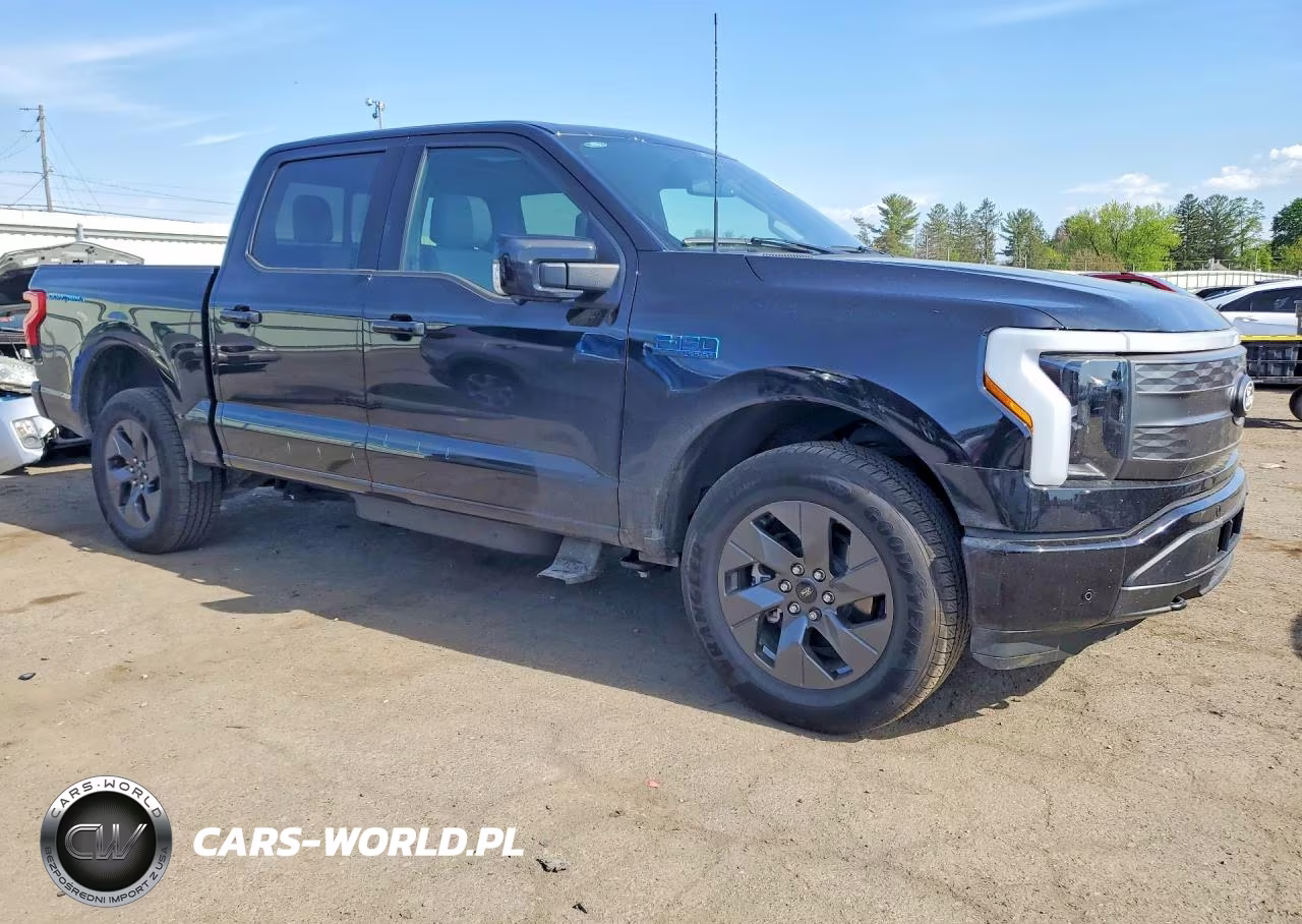 2025 Ford F150 Lightning Lariat VIN:1FT6W5L79SWG16326 - 4