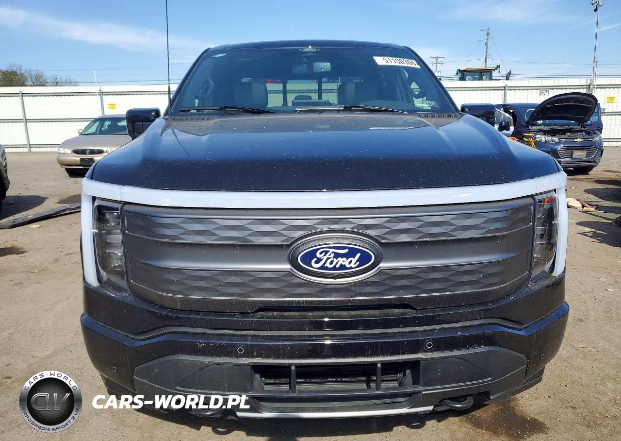 2025 Ford F150 Lightning Lariat VIN:1FT6W5L79SWG16326 - 5