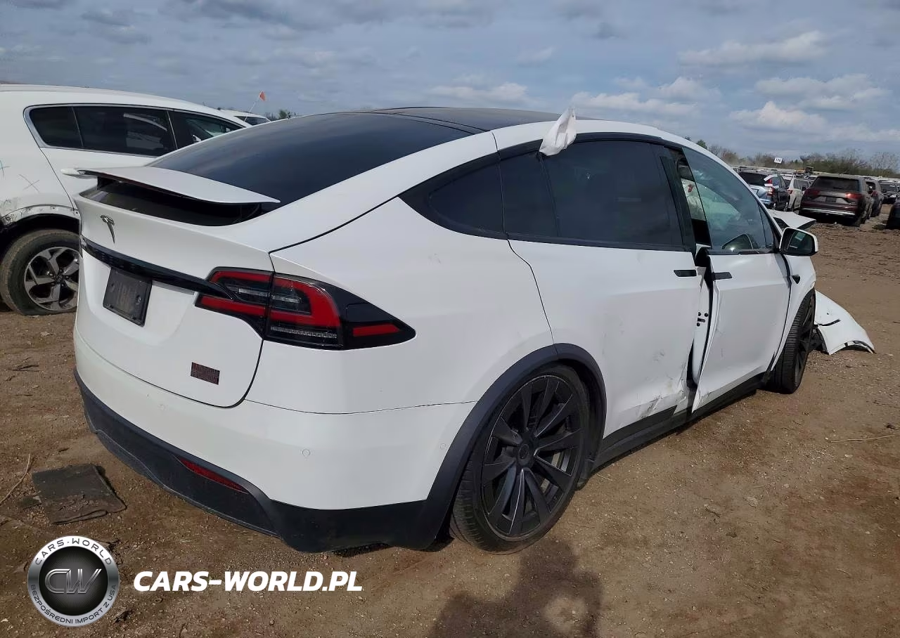2022 Tesla Model X VIN:7SAXCBE66NF339890 - 3