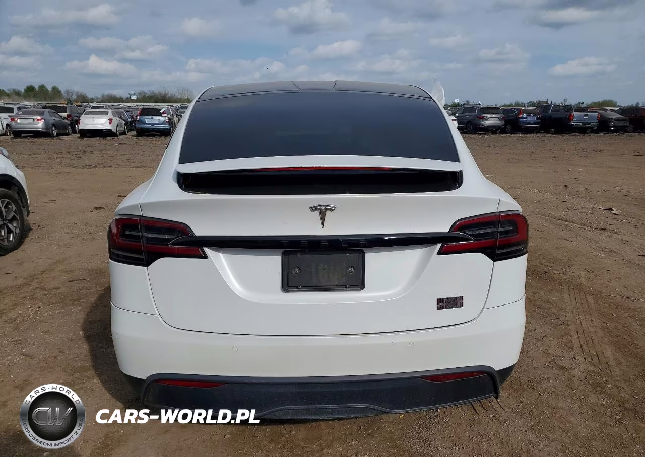 2022 Tesla Model X VIN:7SAXCBE66NF339890 - 6