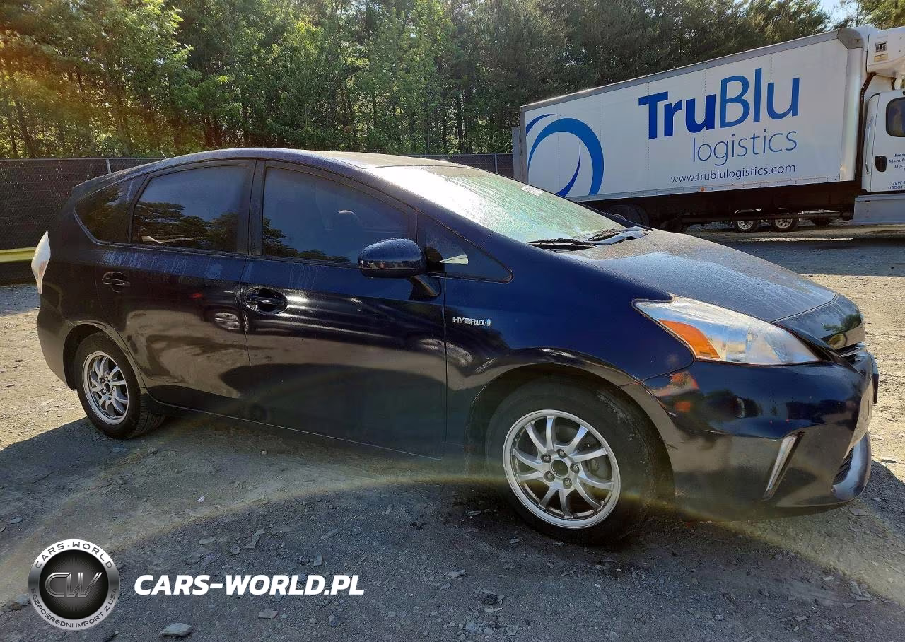 2014 Toyota Prius V Two VIN:JTDZN3EU3EJ007872 - 4