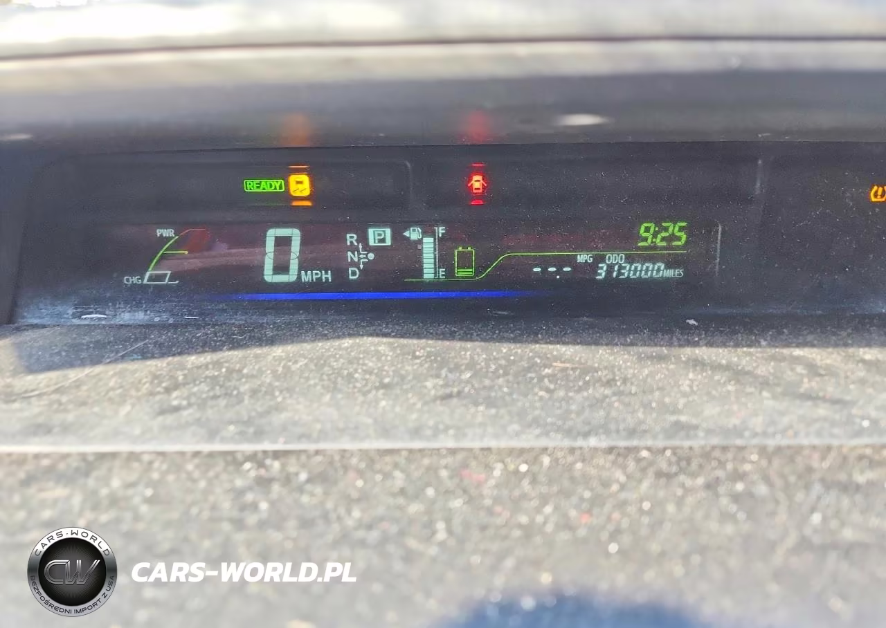 2014 Toyota Prius V Two VIN:JTDZN3EU3EJ007872 - 9