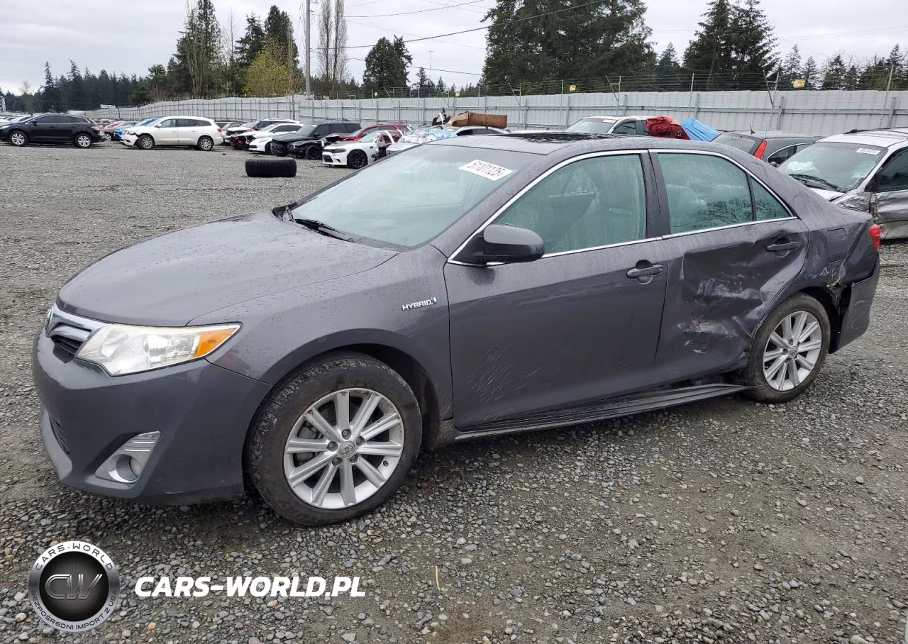 2014 Toyota Camry Hybrid – zdjęcie 1 z 12