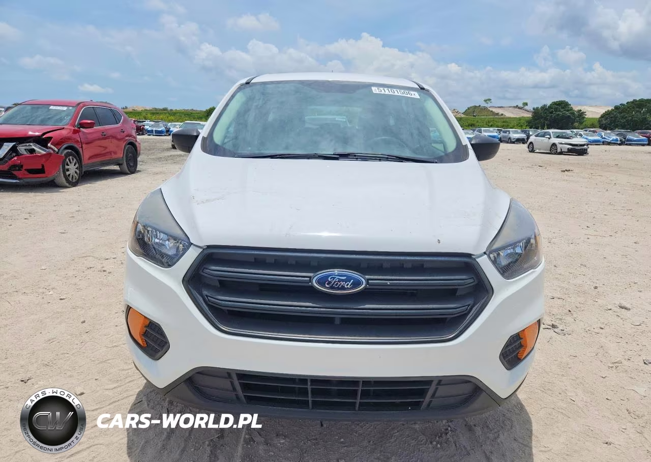 2019 Ford Escape S VIN:1FMCU0F71KUB95247 - 5